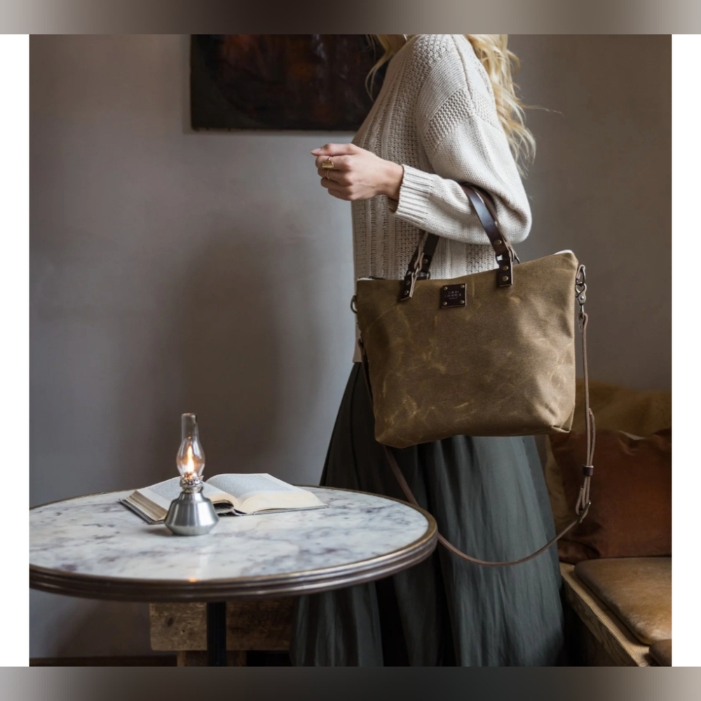 ISO Red House Vermont Crossbody Day Bag!